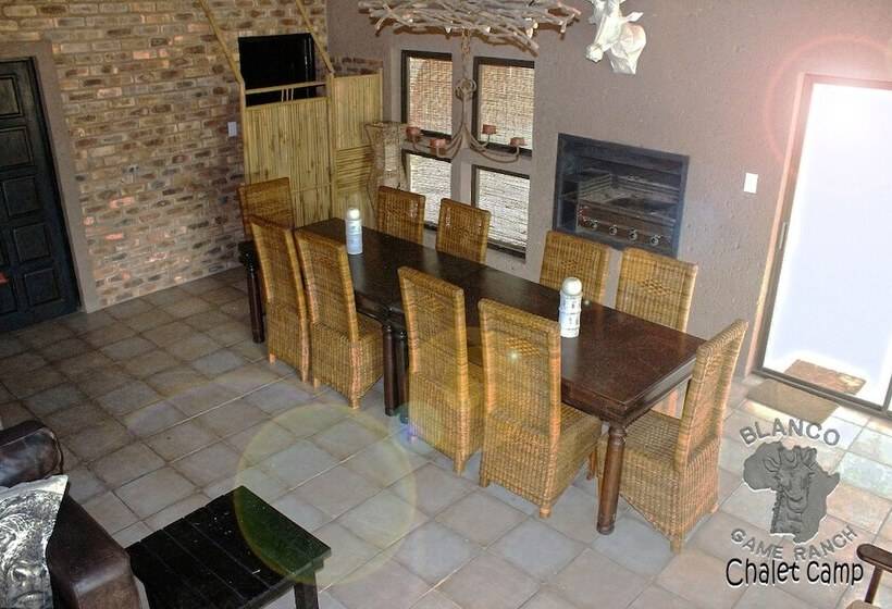 فندق Blanco Hunting Safaris Game Ranch