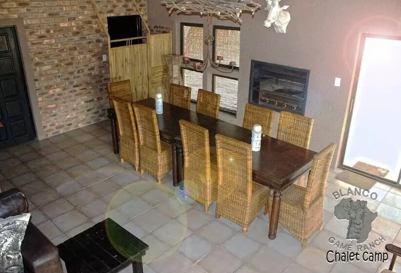 Hotelli Blanco Hunting Safaris Game Ranch
