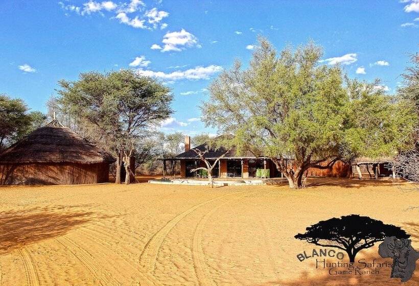 فندق Blanco Hunting Safaris Game Ranch