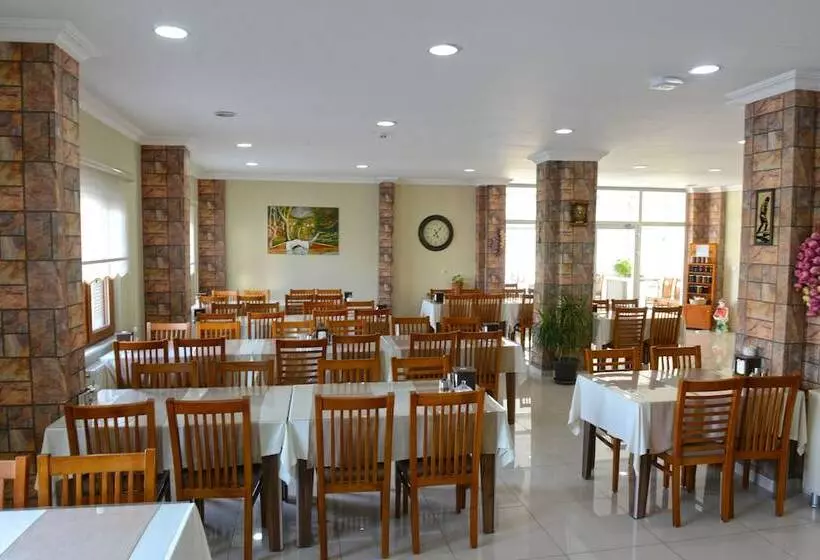 ホテル Doyuranlar Ata