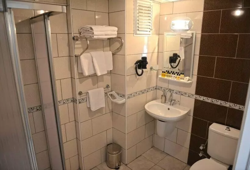 ホテル Doyuranlar Ata