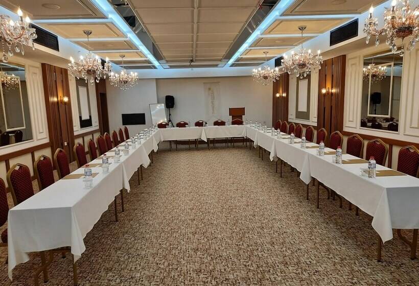 בית מלון כפרי Nadir Business