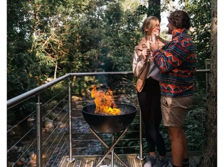 Hotelli Riverbeds Lodges With Hot Tubs