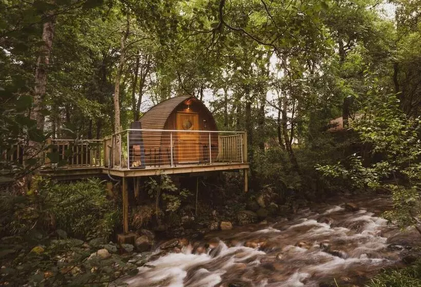 Hotelli Riverbeds Lodges With Hot Tubs