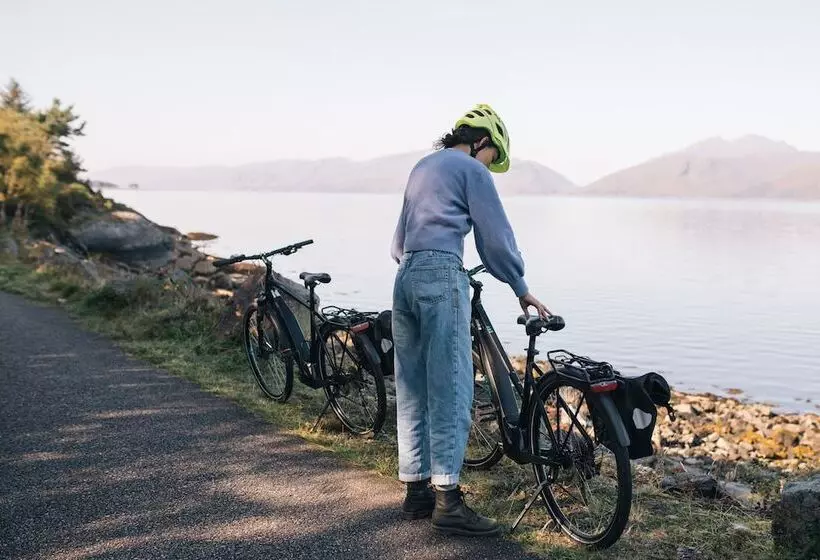 Hotelli Riverbeds Lodges With Hot Tubs