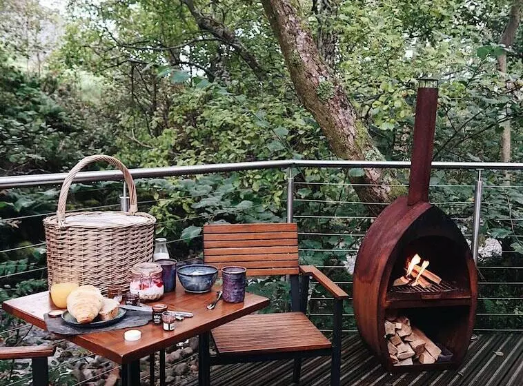 Hotelli Riverbeds Lodges With Hot Tubs