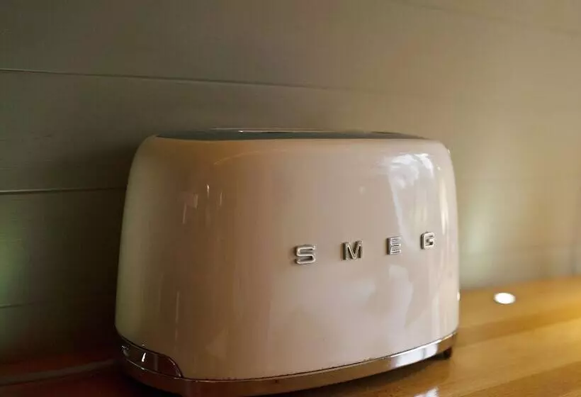 Hotelli Riverbeds Lodges With Hot Tubs