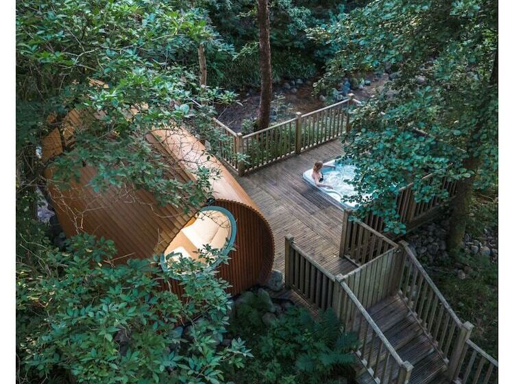 Hotel Riverbeds Lodges With Hot Tubs