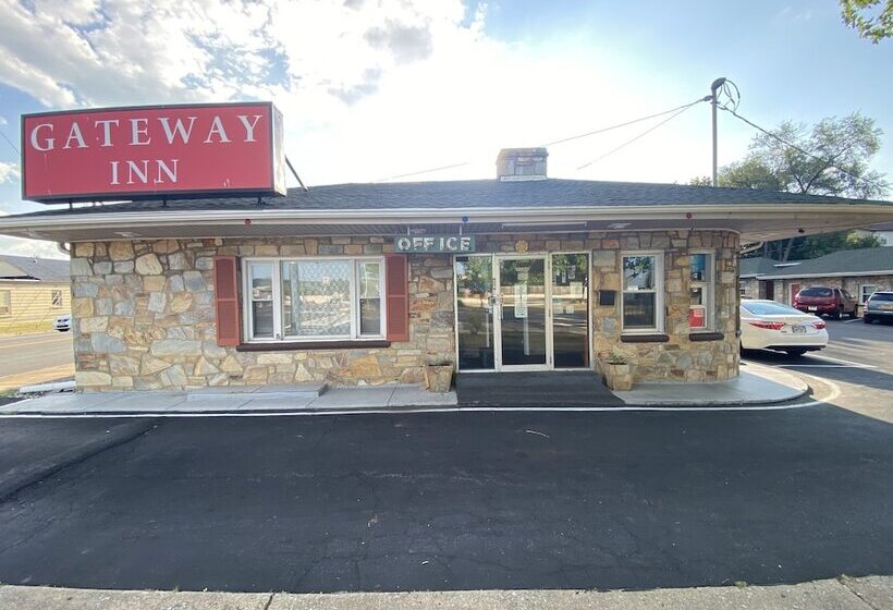 모텔 Gateway Inn