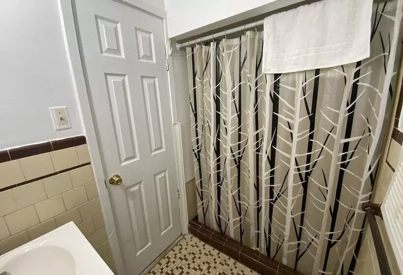 モーテル Gateway Inn