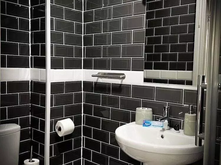 Majatalo Sandyhill Guest House