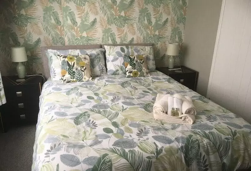 Majatalo Sandyhill Guest House