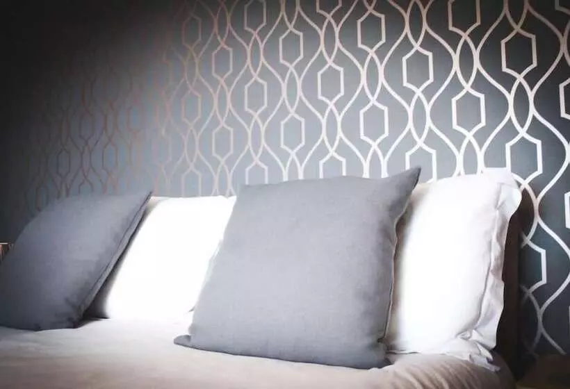 Majatalo Sandyhill Guest House