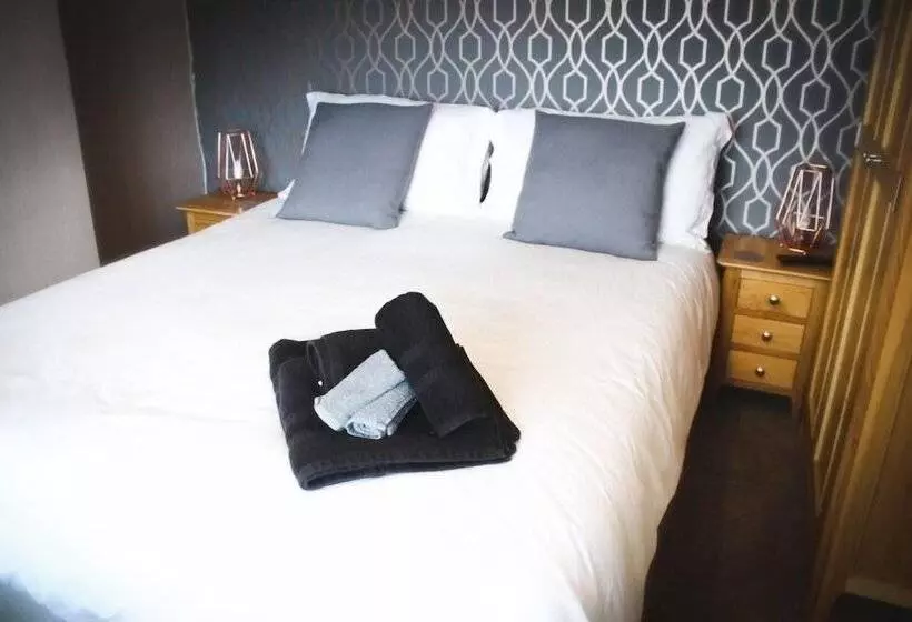 Majatalo Sandyhill Guest House