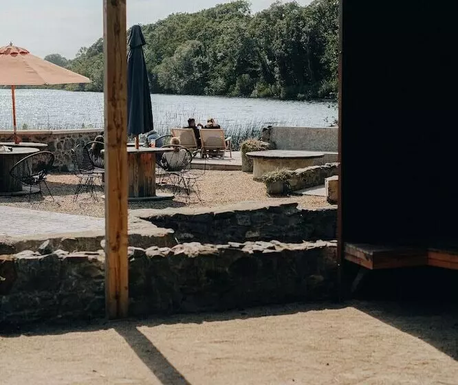 Lomakeskus Elements Lodges