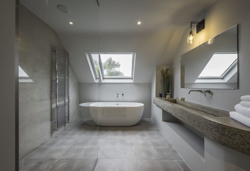 אתר נופש Elements Lodges