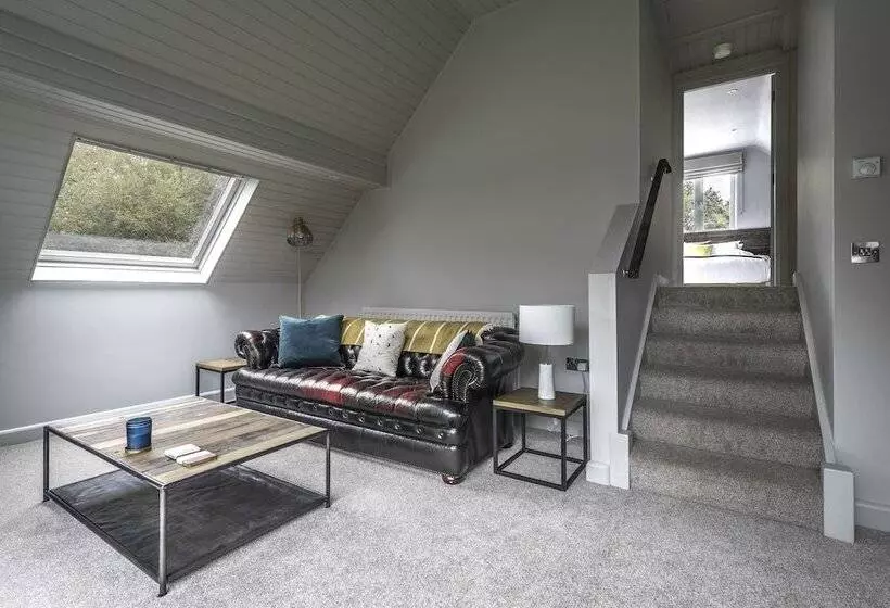 Lomakeskus Elements Lodges