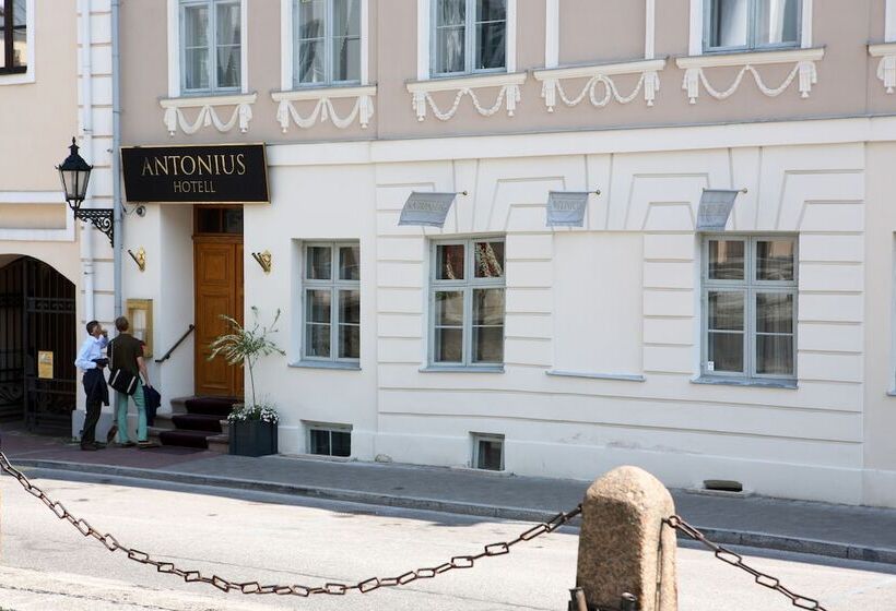 هتل Antonius