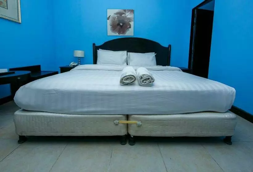 هتل Bahrain Plaza