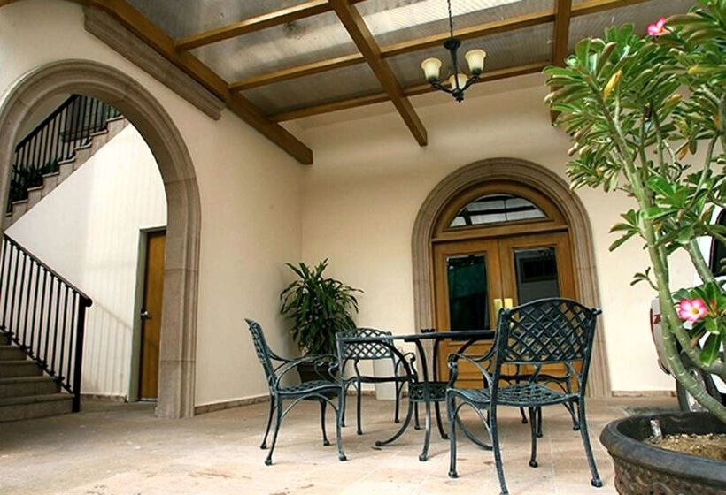 Hotelli Best Western Centro Cadereyta