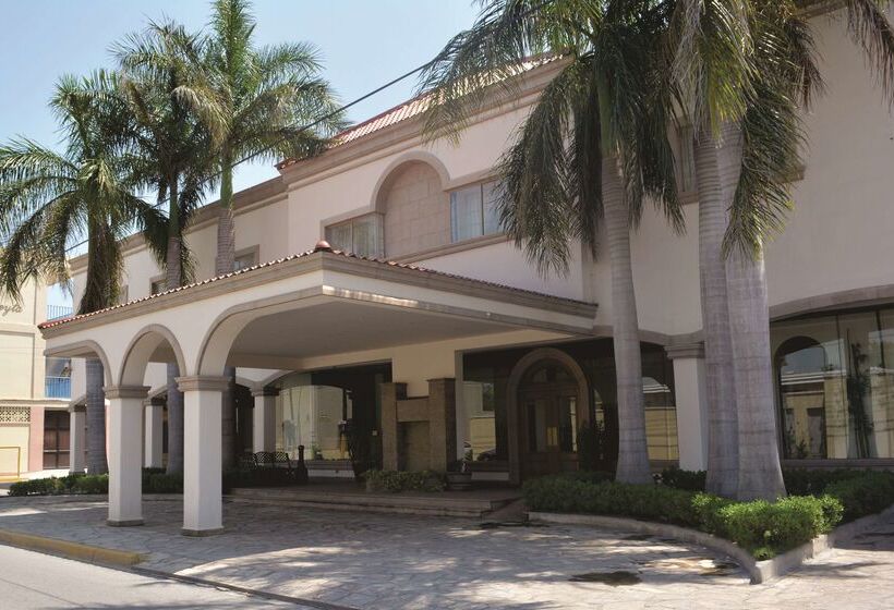 Szálloda Best Western Centro Cadereyta