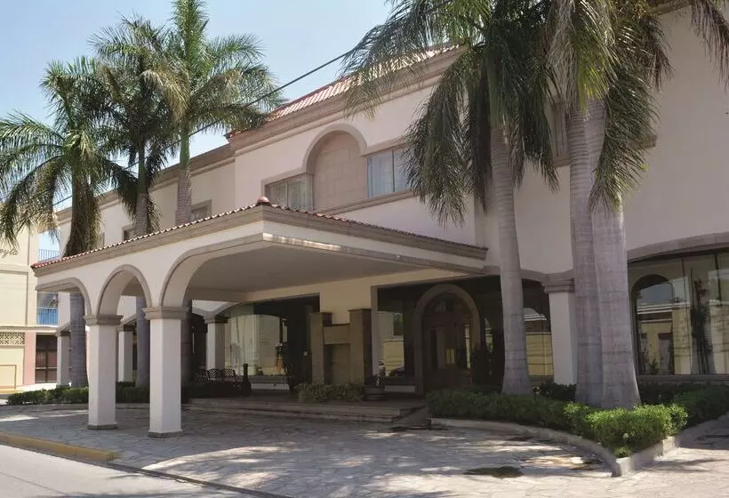 ホテル Best Western Centro Cadereyta