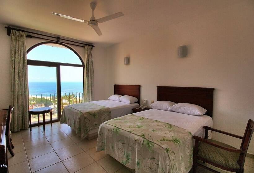 Szálloda Caracol Plaza