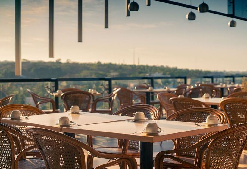 Szálloda Caracol Plaza