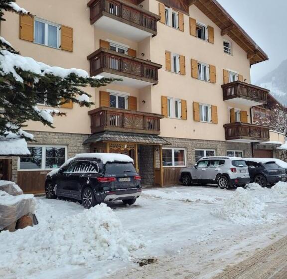 فندق Garni B&b Mozart Nesthouse