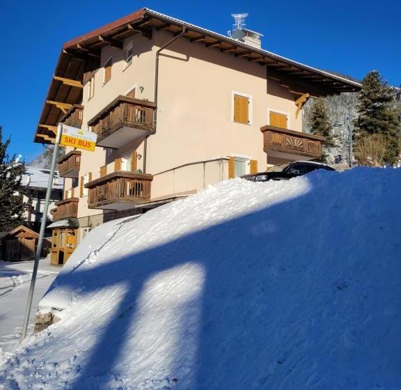 فندق Garni B&b Mozart Nesthouse