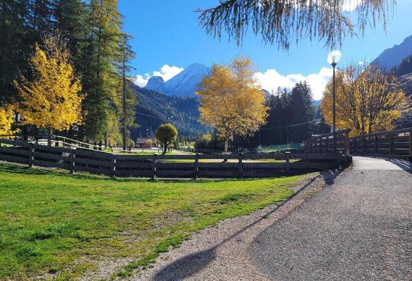 فندق Garni B&b Mozart Nesthouse