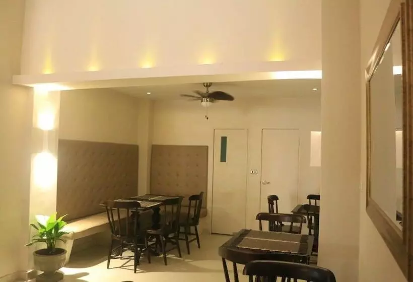 ホテル Portal De San Diego By Hmc