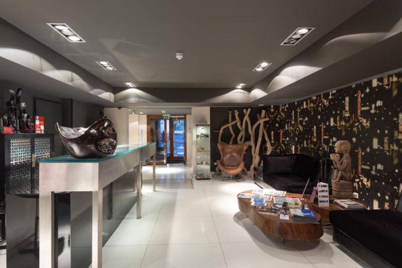 هتل Porto Trindade