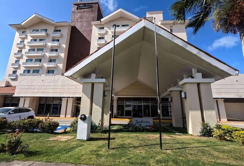 Radisson Colon 2,000 Hotel & Casino