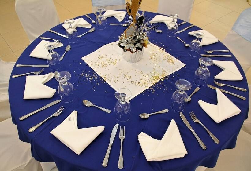 Radisson Colon 2,000 Hotel & Casino