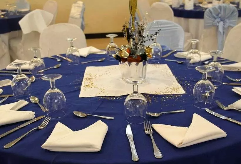 Radisson Colon 2,000 Hotel & Casino