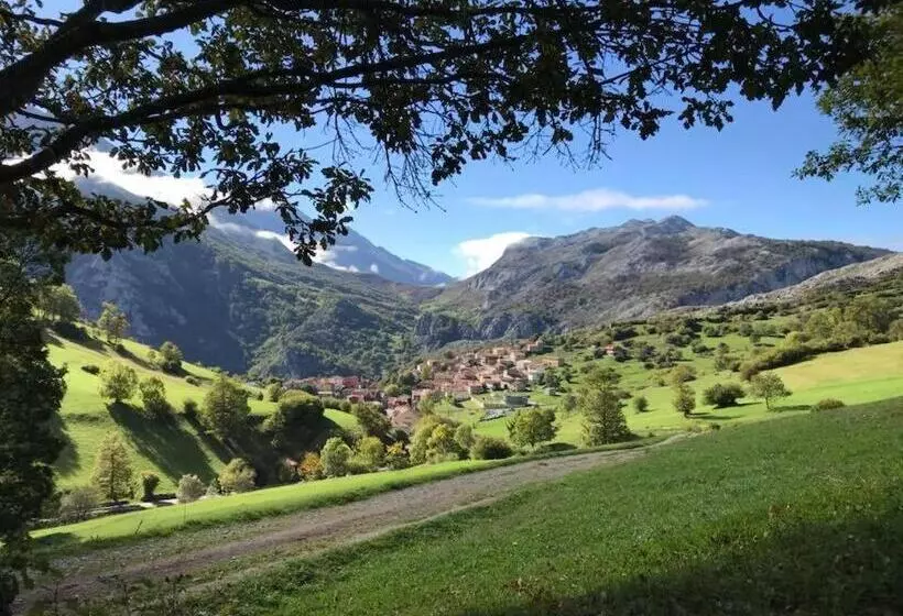 هتل روستایی Rural Peña Castil