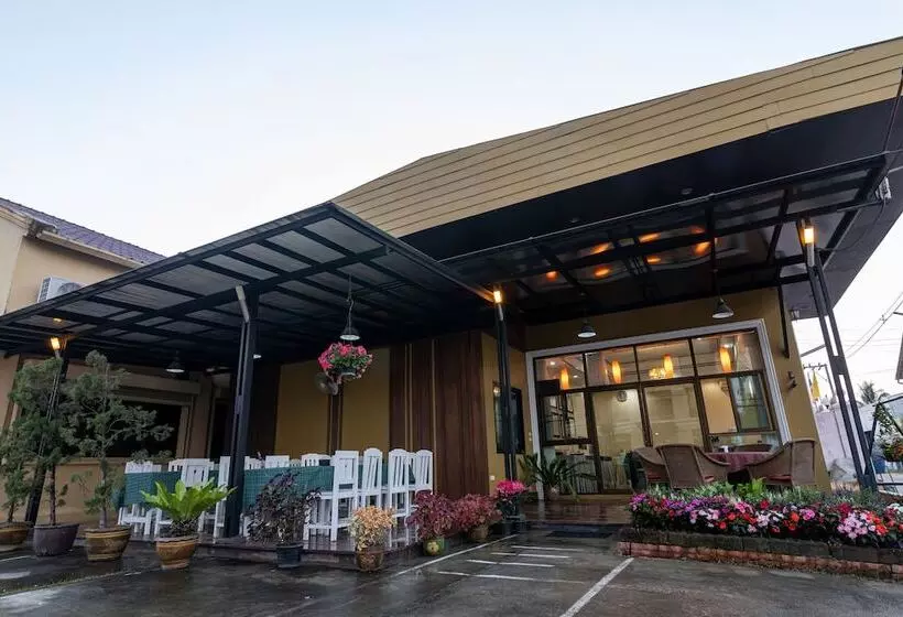 Отель The Palm Garden