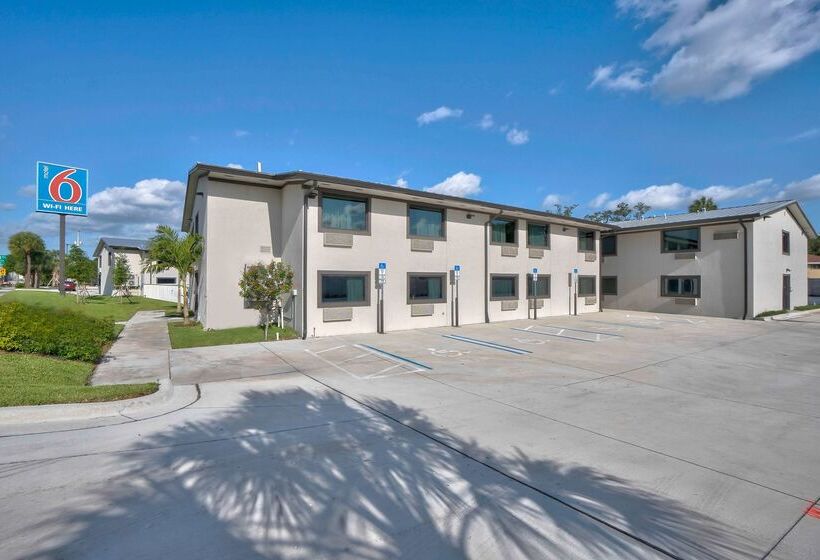 Motel 6 Fort Lauderdale, Fl