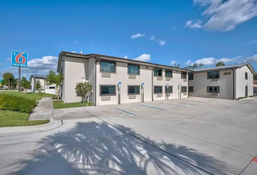 Motel 6 Fort Lauderdale, Fl