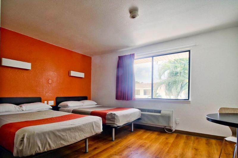 Motel 6 Fort Lauderdale, Fl