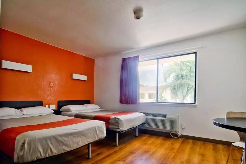 Motel 6 Fort Lauderdale, Fl