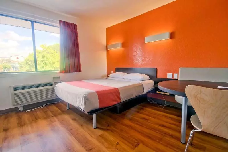 Motel 6 Fort Lauderdale, Fl