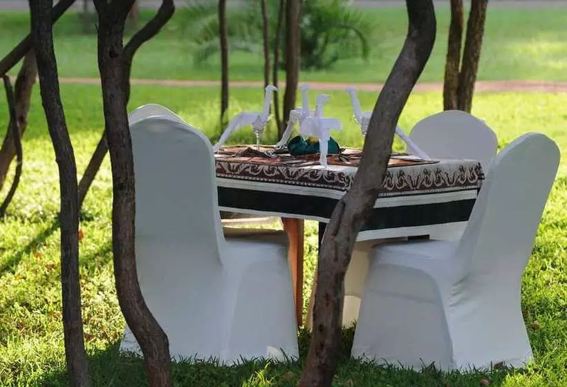 استراحتگاه Kaazmein Lodge