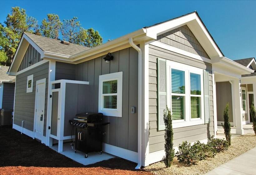 Beacon Quarters By Kees Vacations