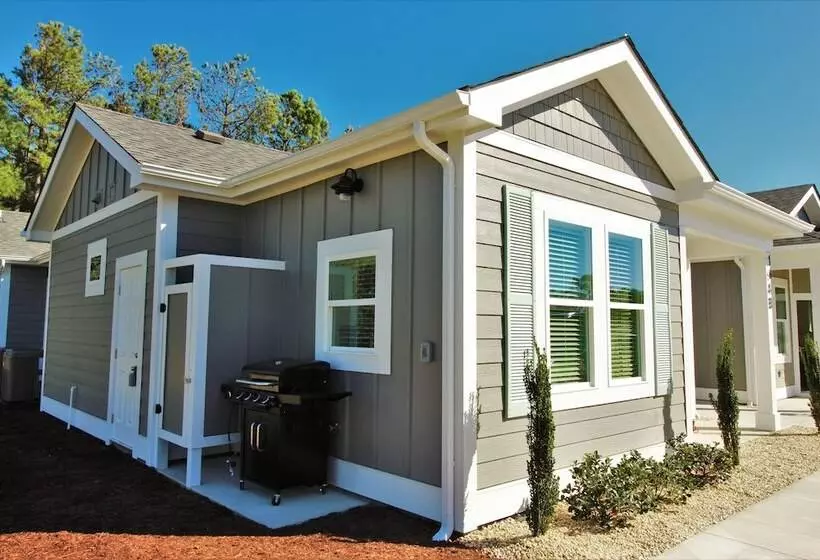 Beacon Quarters By Kees Vacations