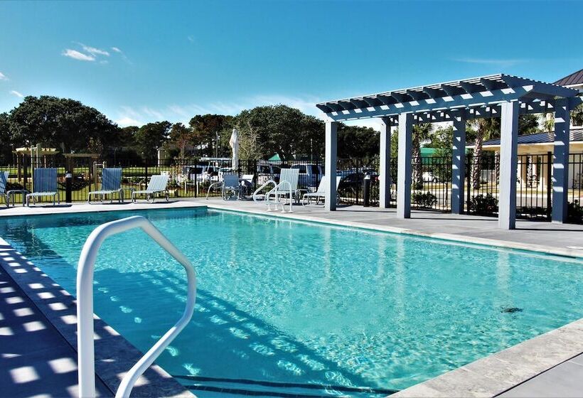 Beacon Quarters By Kees Vacations