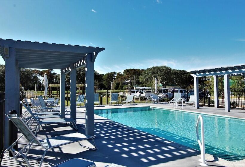 Beacon Quarters By Kees Vacations