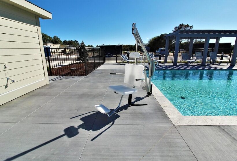 Beacon Quarters By Kees Vacations