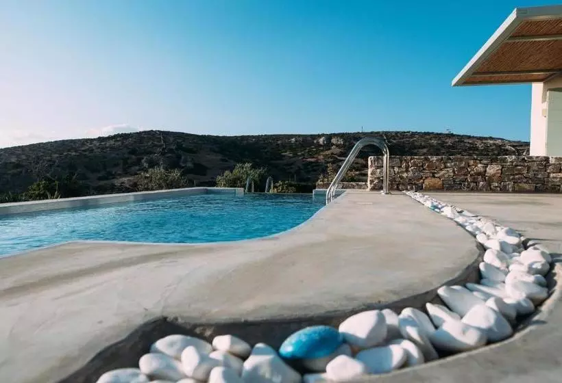 Majatalo Schinoza Luxury Suites